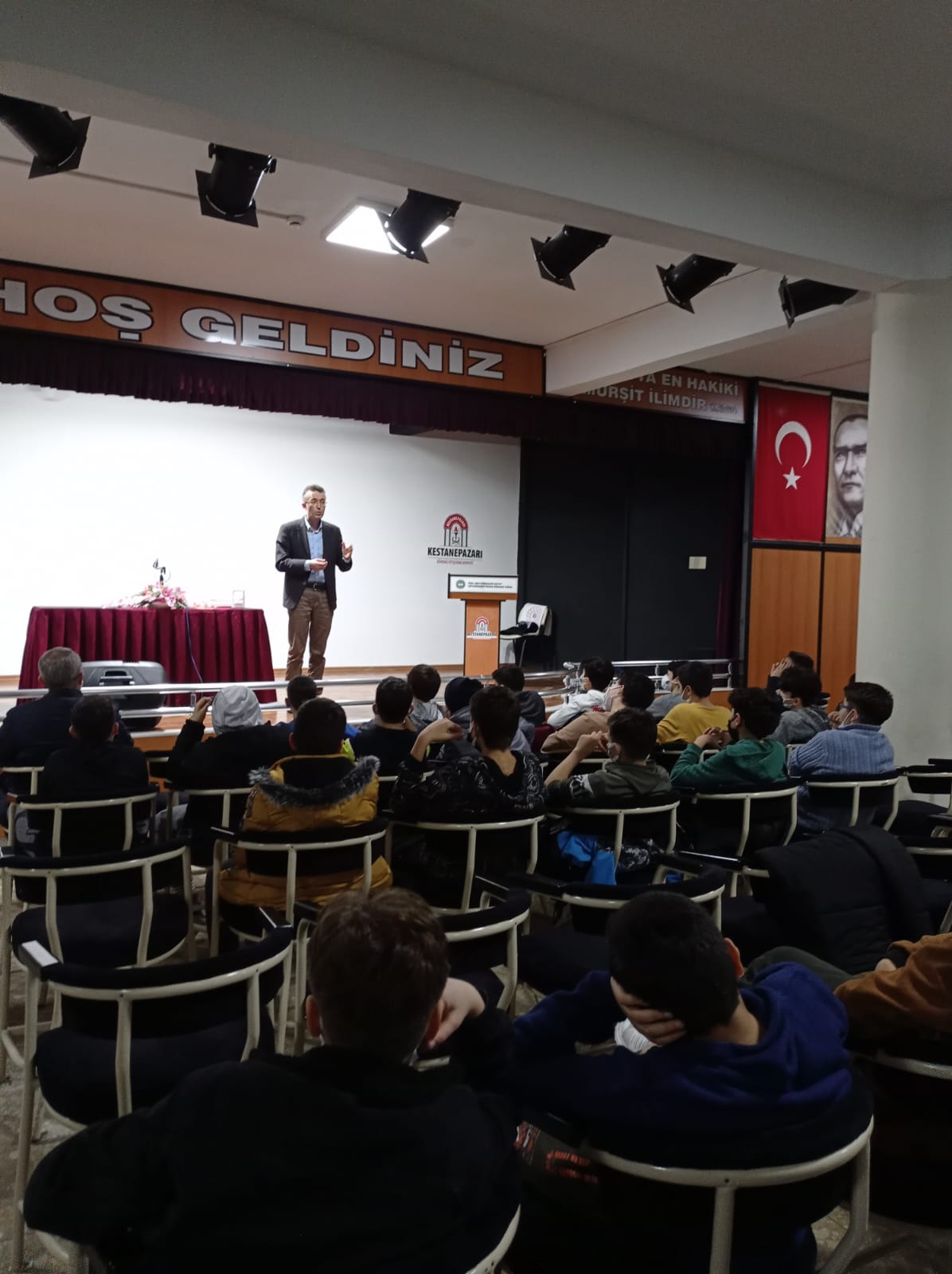 Kestanepazarı Kariyer Günlerinde Mezunlarımız Öğrencilerle Buluşuyor