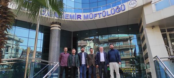 Gaziemir İlçe Müftülüğünü Ziyaret Ederek Mezunlarımızla Bir Araya Geldik