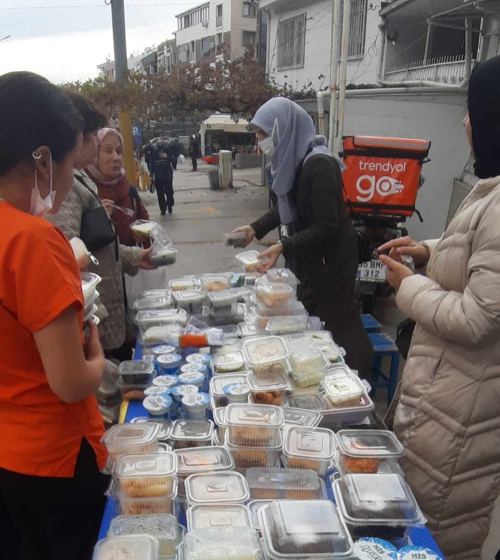Filistin’e Yardım Kermesi Düzenledik
