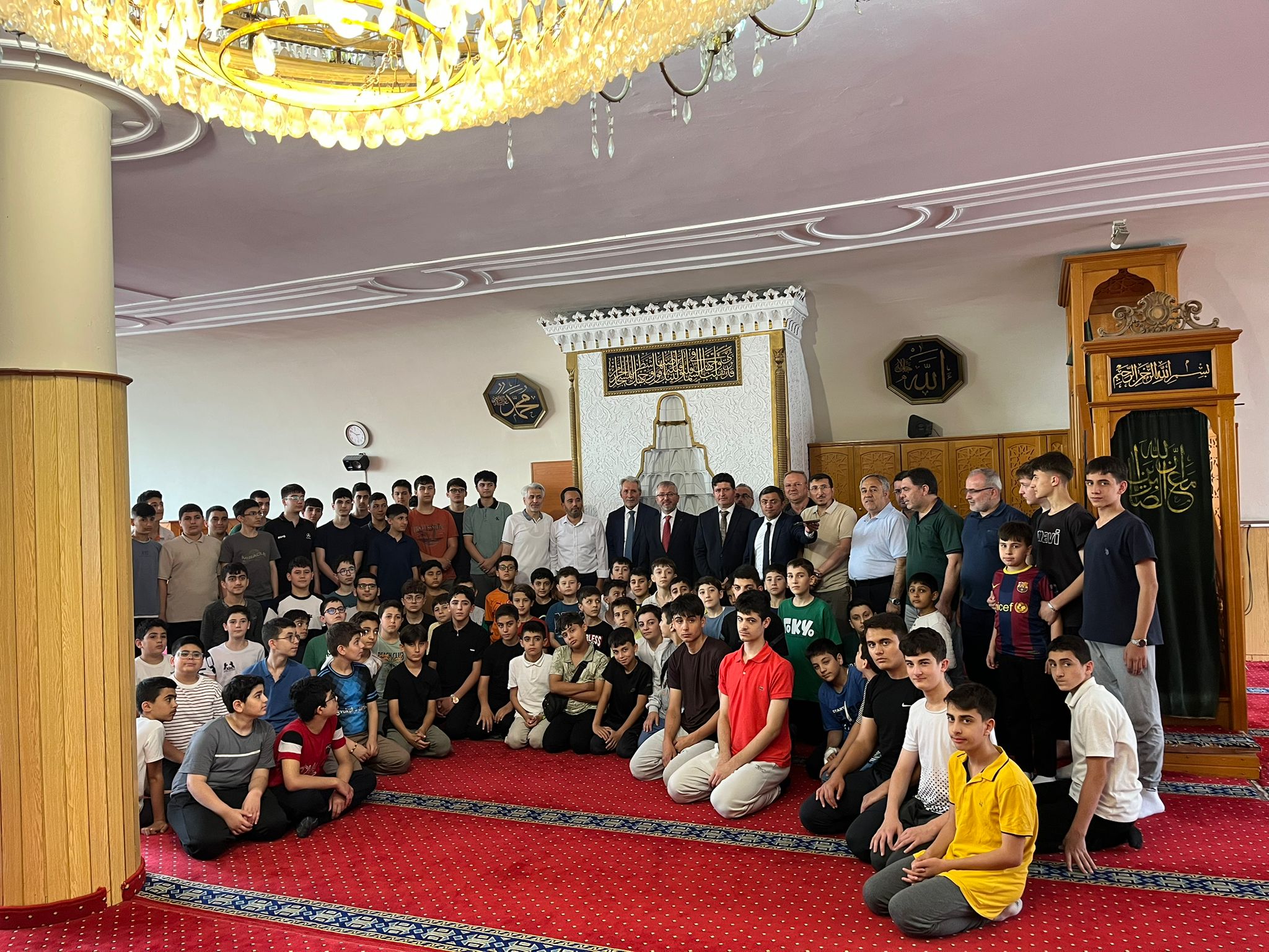 Diyanet İşleri Başkanlığı Dış İlişkiler Genel Müdürü Ensari Yentürk Kestanepazarı’nı Ziyaret Etti